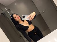 610386316: Chica busca chico en Sevilla