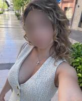 631962228: Chica busca chico en Barcelona