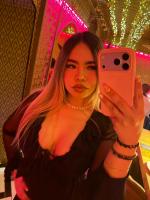 631516832: Chica busca chico en Barcelona