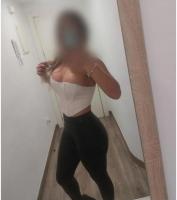 647329020: Chica busca chico en Navarra
