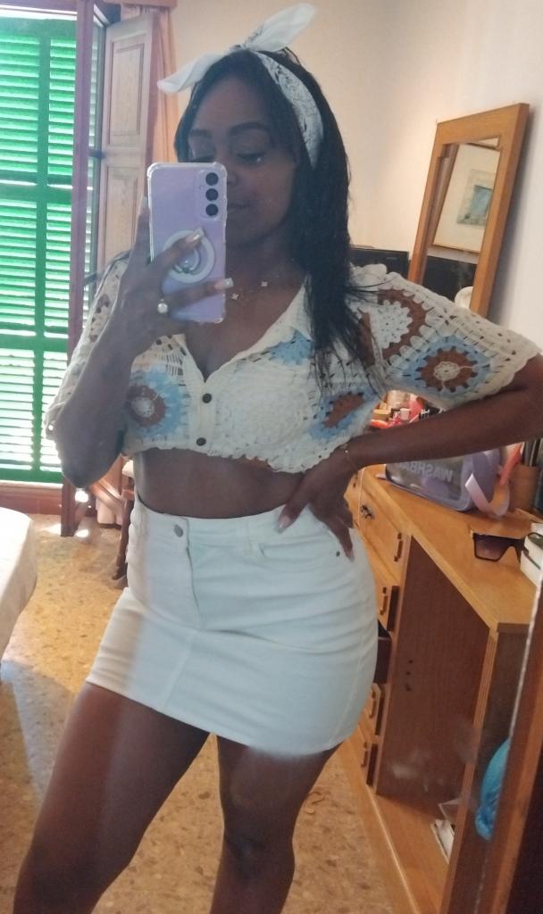Chica busca chico en Cádiz: 