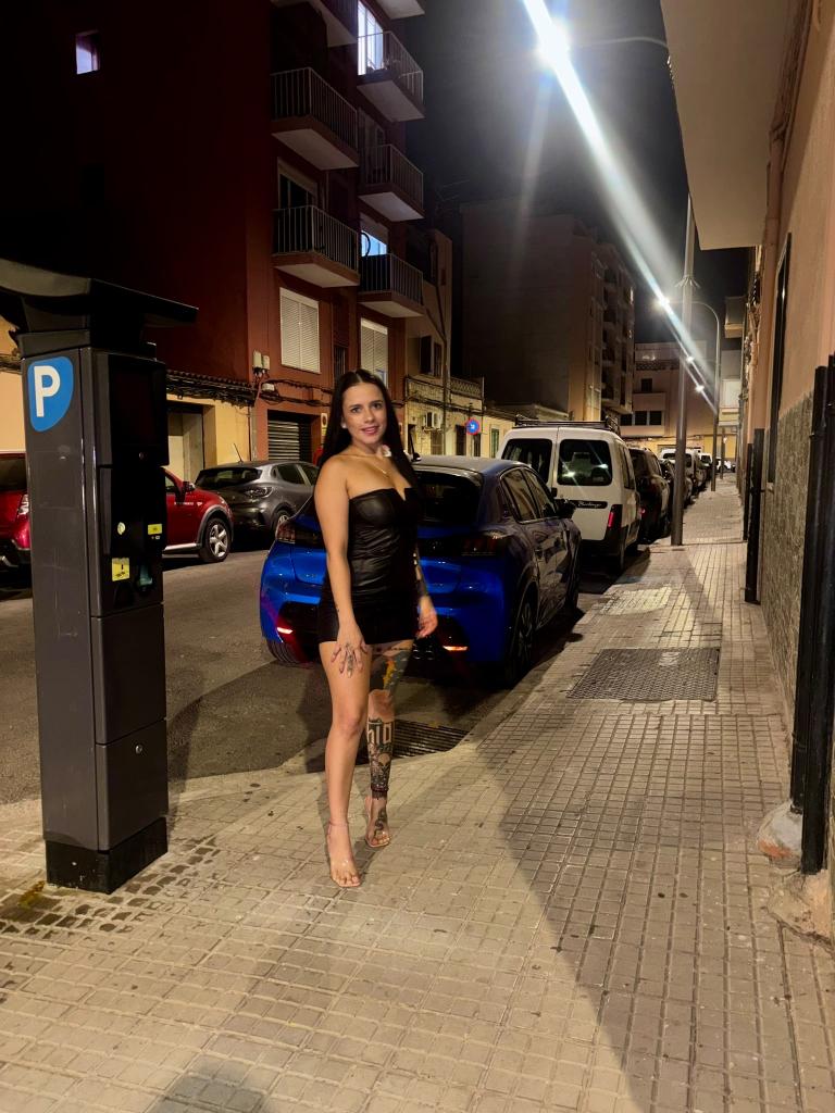 614923247: Chica busca chico en Murcia