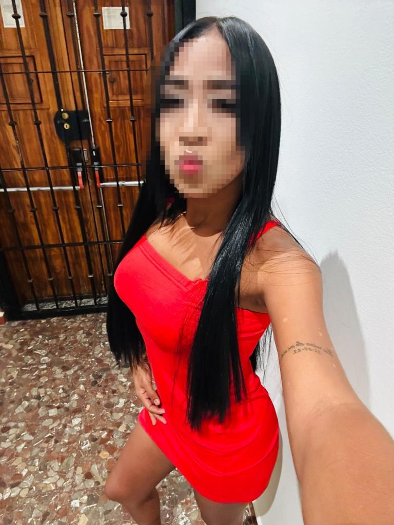 Chica busca chico en Granada: 