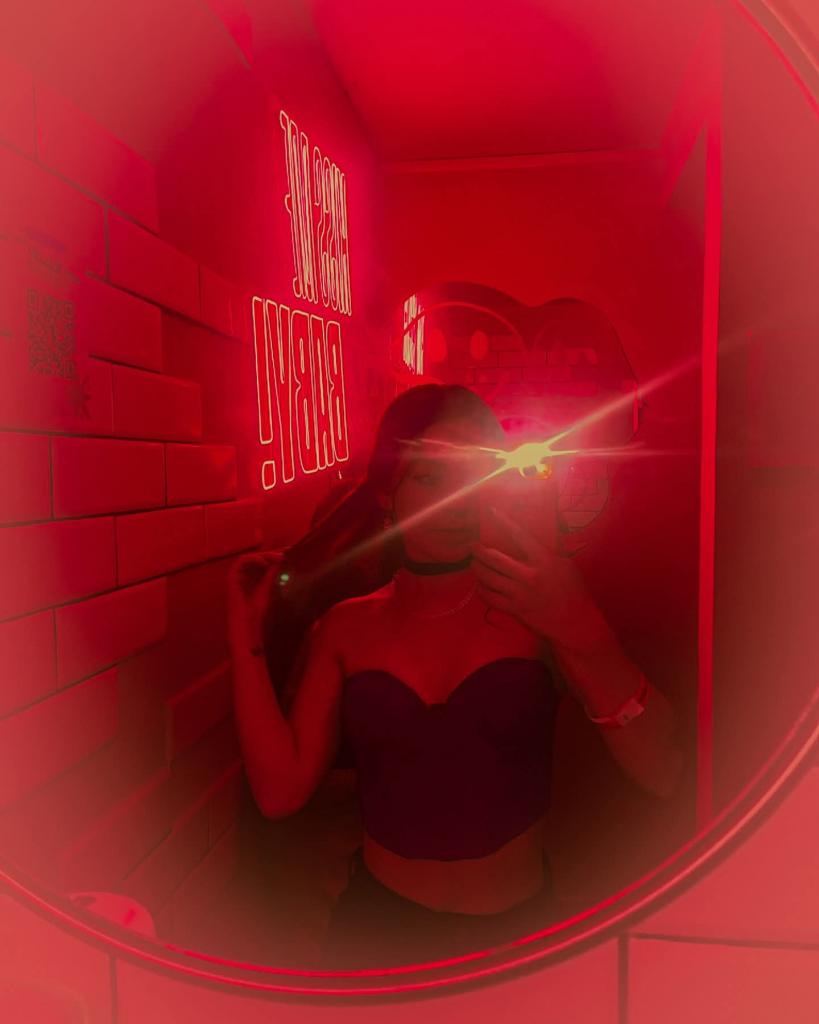 Chica busca chico en La Coruña: 