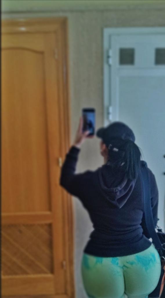 Chica busca chico en Almería: 