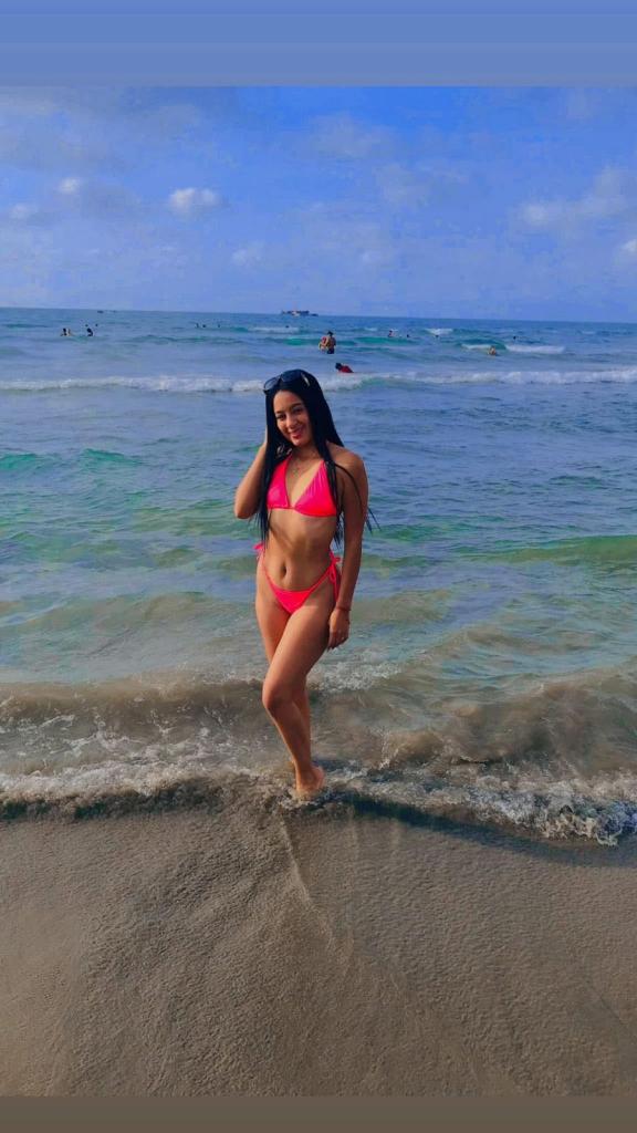 670448668: Chica busca chico en Sevilla