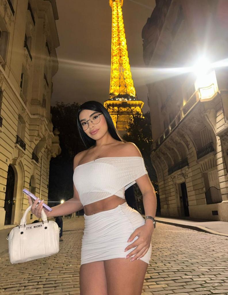 Chica busca chico en Huelva: 