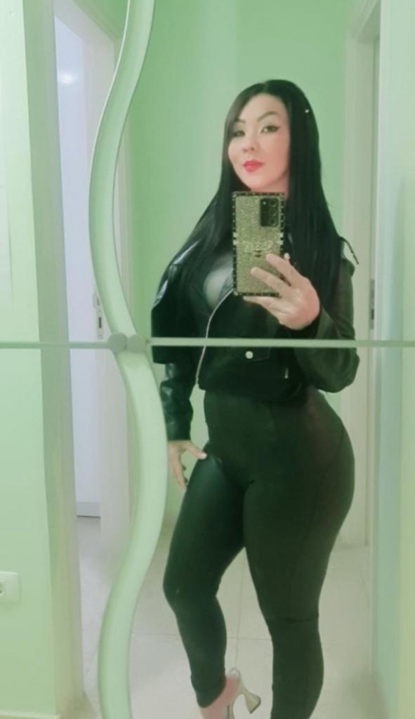 Chica busca chico en Tenerife: 