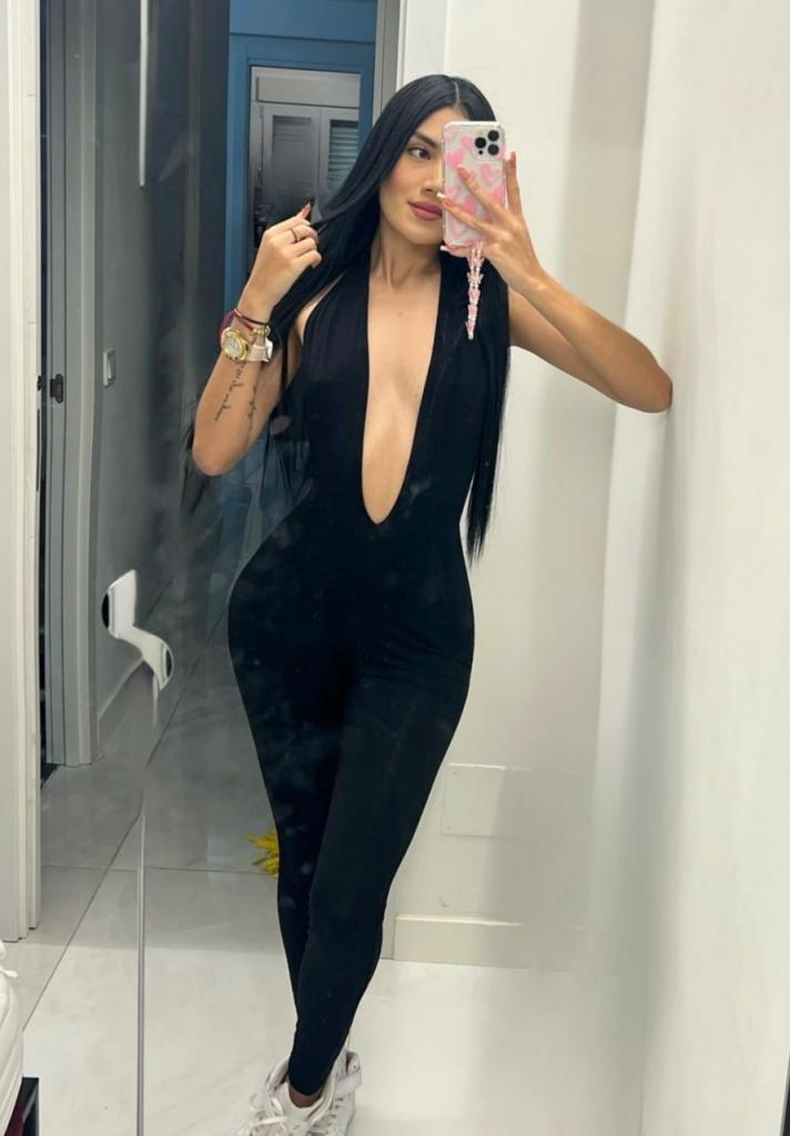 643457305: Chica busca chico en Mallorca