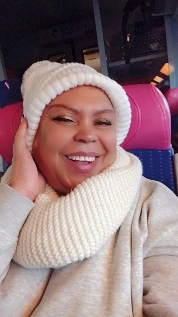 Chica busca chico en Tenerife: 