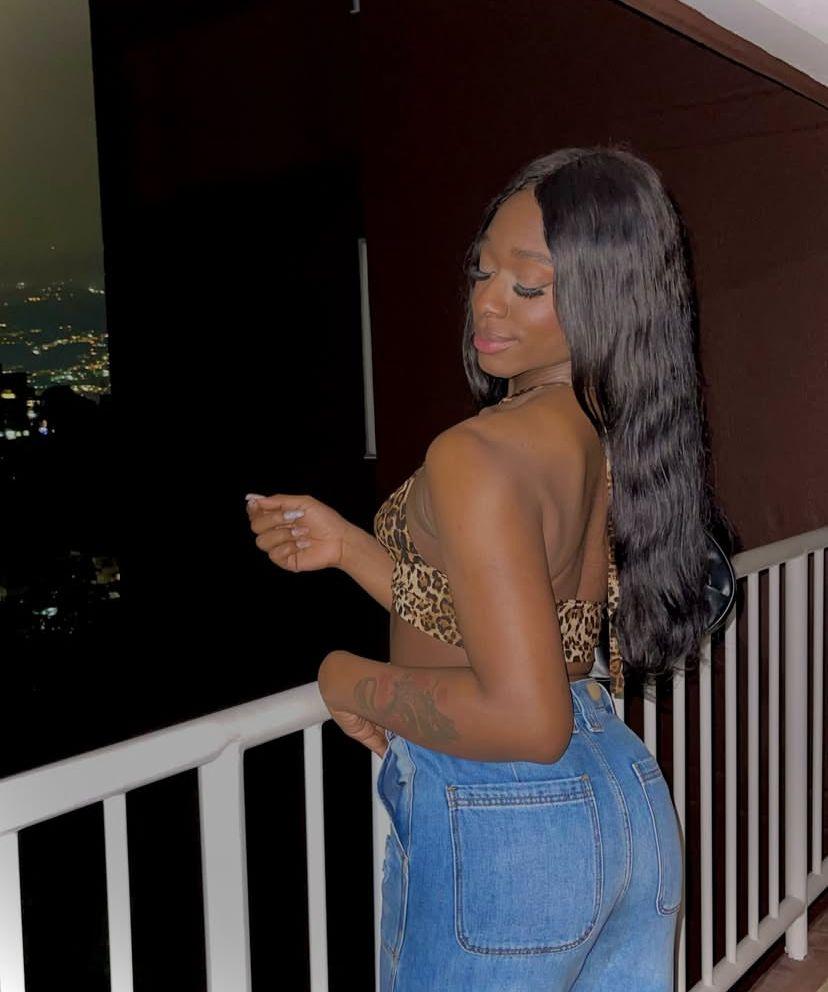 Chica busca chico en Ibiza: 