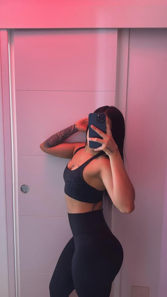 Chica busca chico en Almería: 