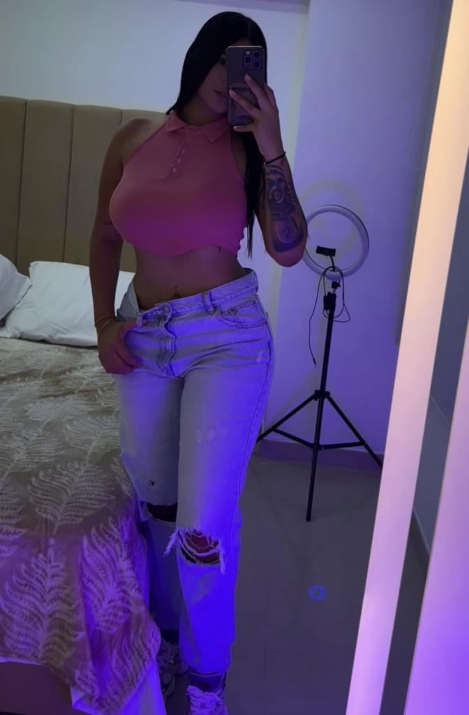 643862807: Chica busca chico en Sevilla