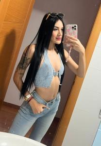 643457305: Chica busca chico en Mallorca