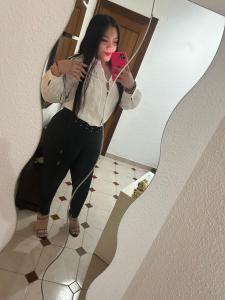 637049914: Chica busca chico en Madrid