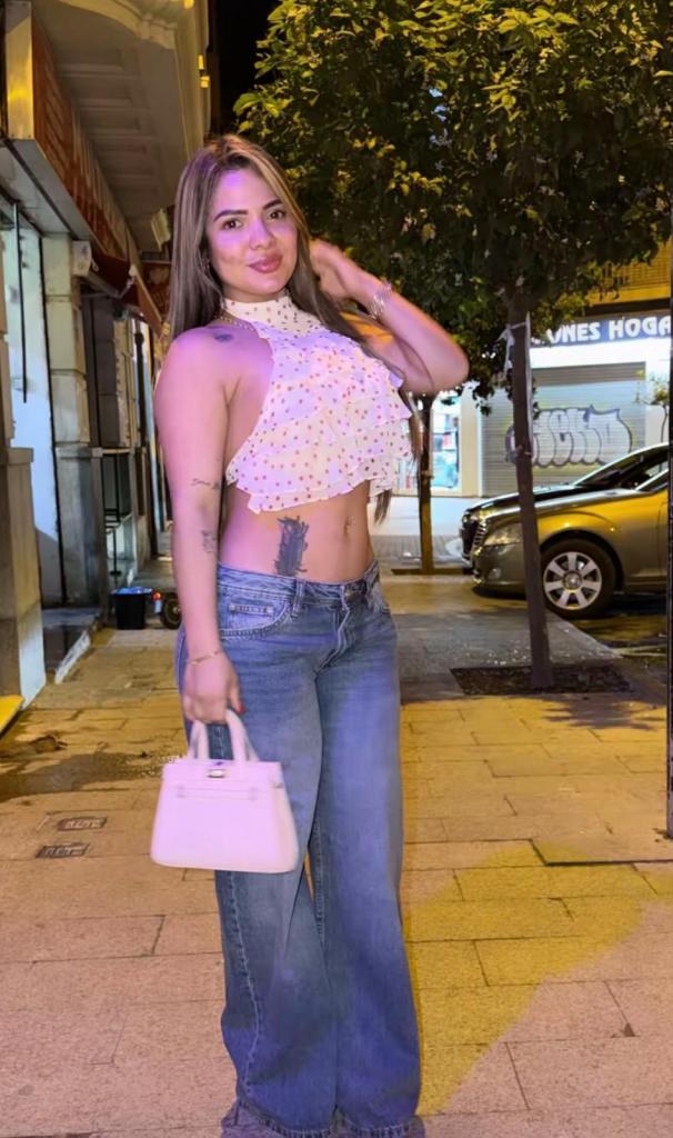 Chica busca chico en Almería: 