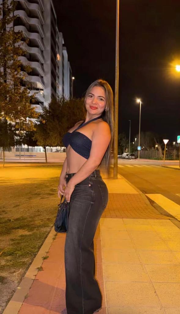 Chica busca chico en Almería: 