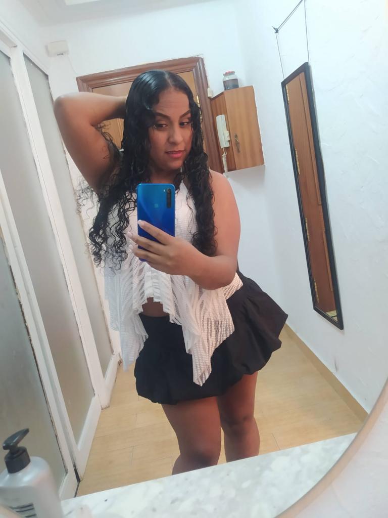 613855337: Chica busca chico en Alicante