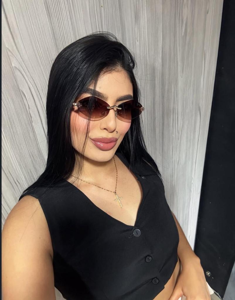 Chica busca chico en Huelva: 