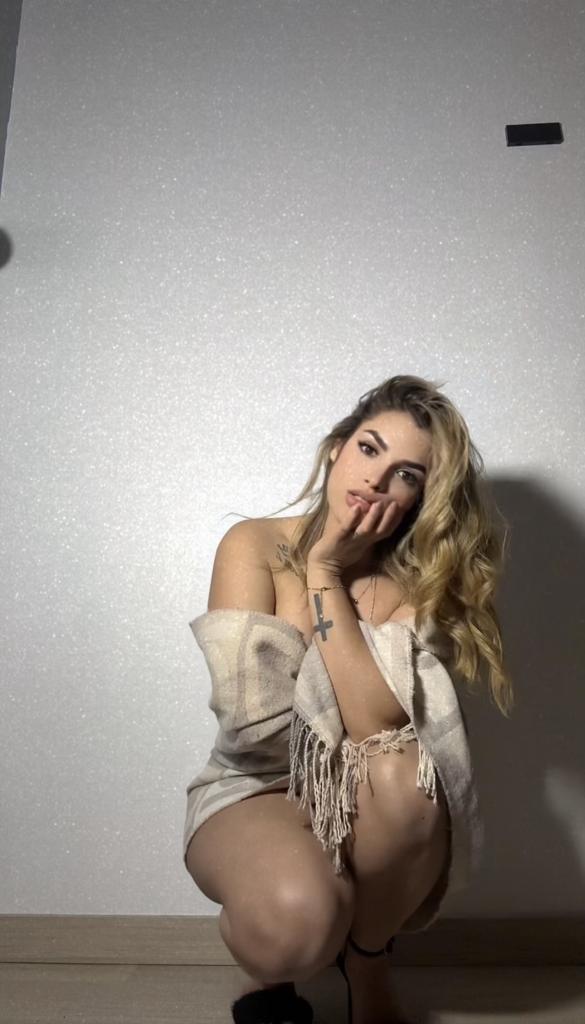 Chica busca chico en Ibiza: Chica busca chico