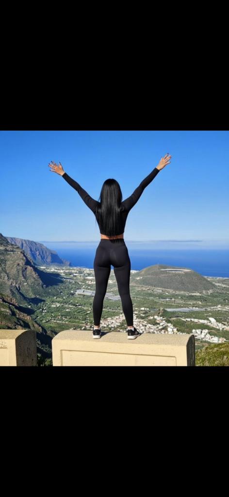 Chica busca chico en Tenerife: 