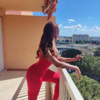 655126259: Chica busca chico en Barcelona