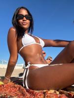 654353903: Chica busca chico en Ibiza