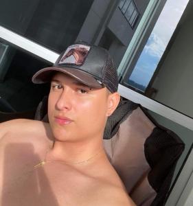 Chico busca chica en Valencia: 