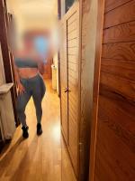 672955271: Chica busca chico en Barcelona