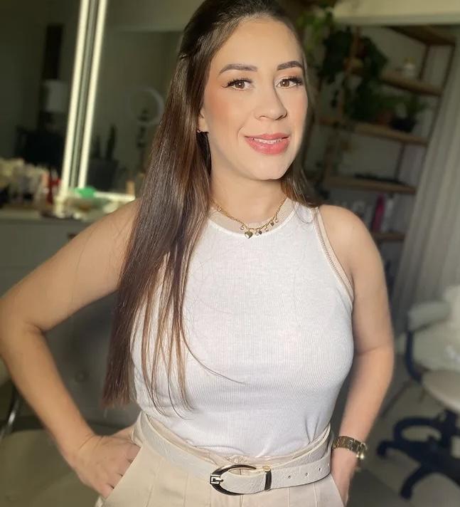 642594393: Chica busca chico en La Coruña