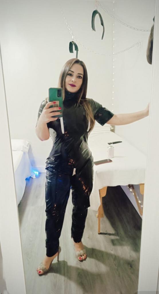 Chica busca chico en Murcia: Chica busca chico