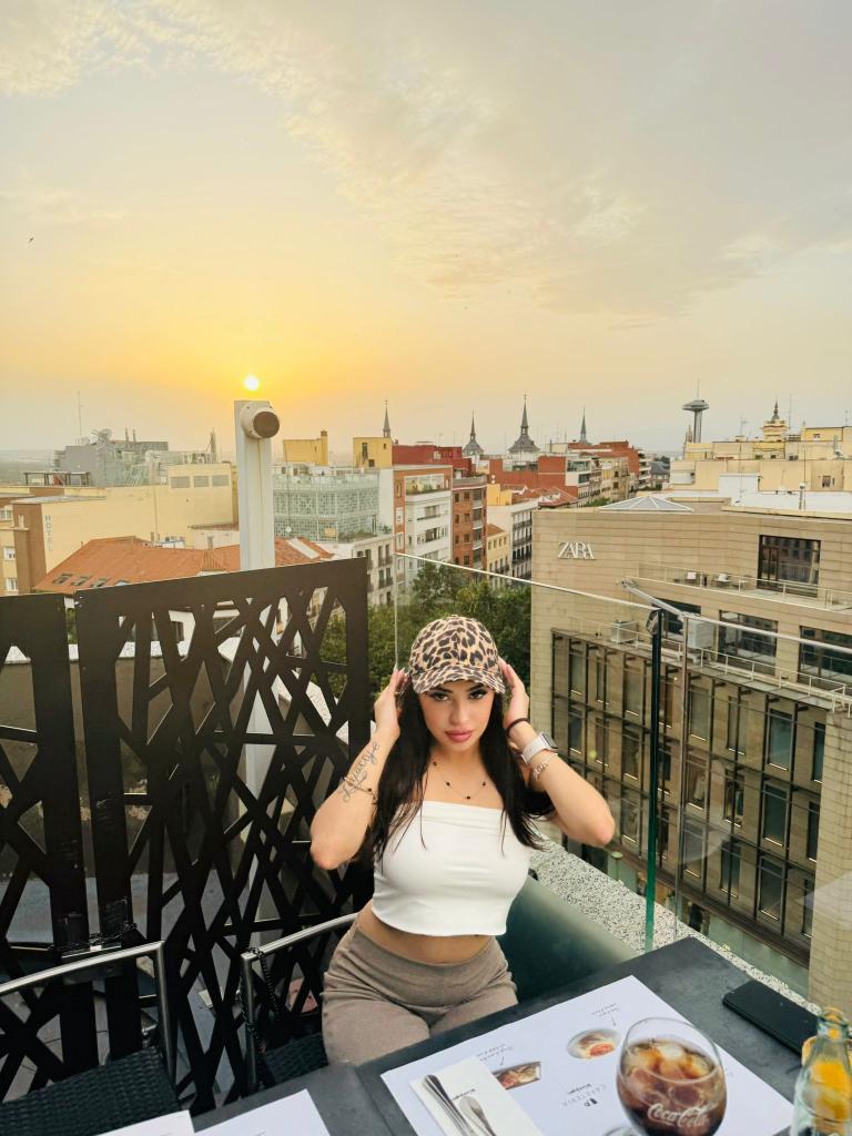 Chica busca chico en Madrid: 