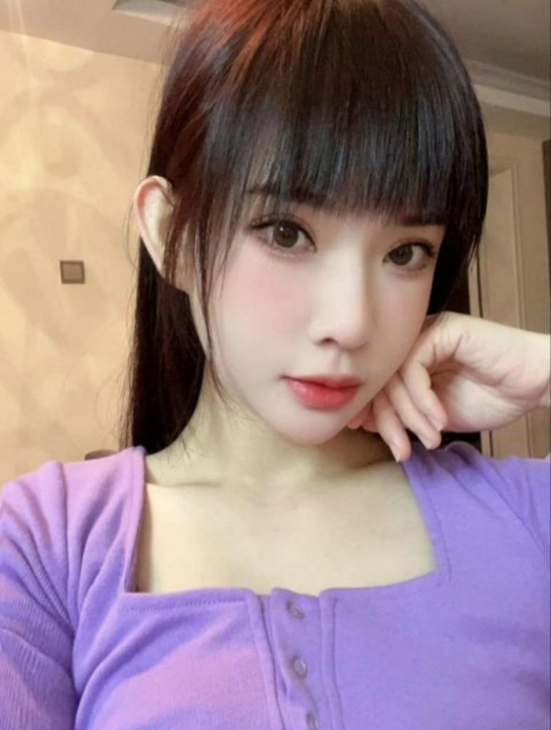Chica busca chico en Almería: Chica busca chico