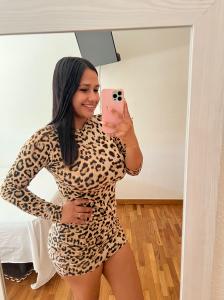 742064820: Chica busca chico en Murcia