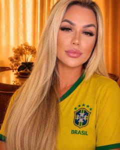 664764351: Chica busca chico en Alicante