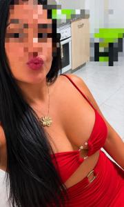 631607491: Chica busca chico en Pontevedra