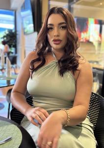 631351740: Chica busca chico en Madrid