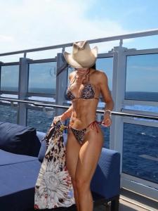 610984173: Chica busca chico en Barcelona