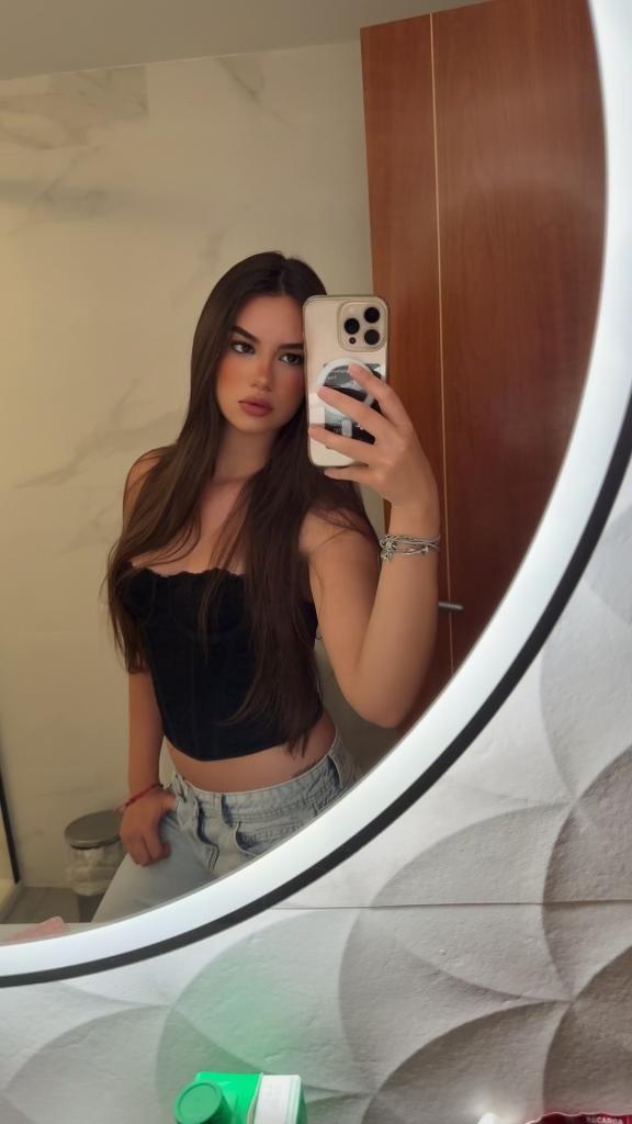 613436036: Chica busca chico en Córdoba