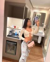 631973387: Chica busca chico en La Coruña
