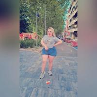 604348557: Chica busca chico en Madrid