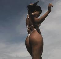 613891596: Chica busca chico en Orense