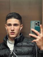 604385797: Chico busca chica en Alicante