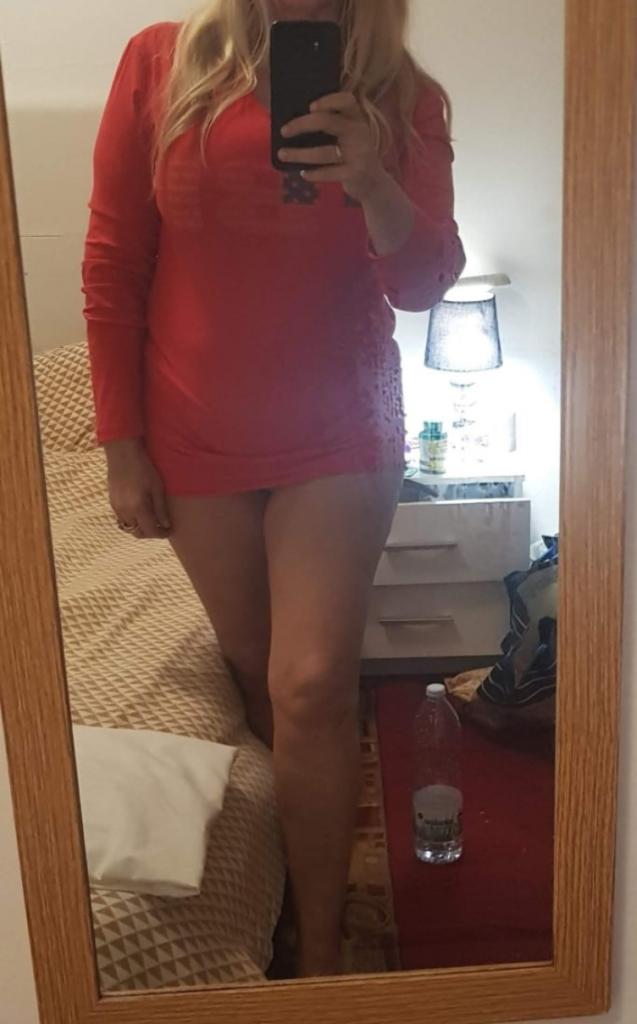 619356495: Chica busca chico en Asturias