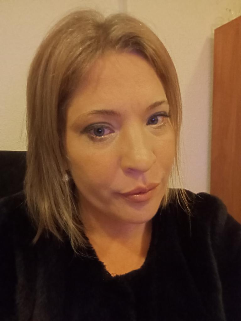 662275164: Chica busca chico en Almería