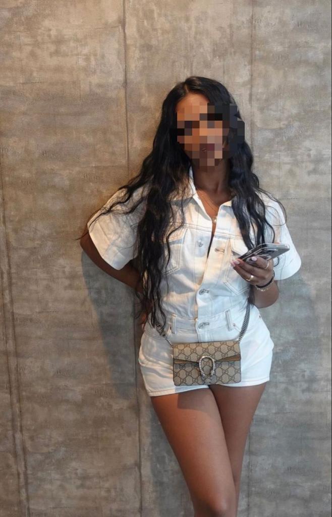 Chica busca chico en Barcelona: 
