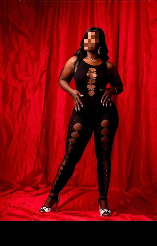 641623534: Chica busca chico en La Coruña