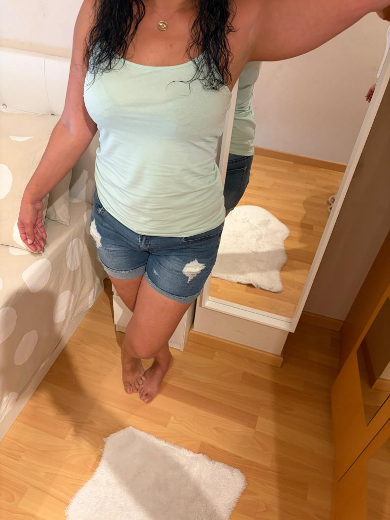643350769: Chica busca chico en Lérida