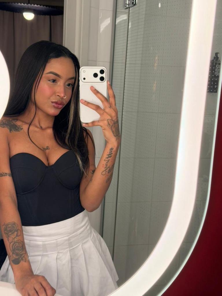 633367809: Chica busca chico en Valencia