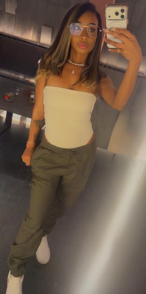 677697313: Chica busca chico en Las Palmas